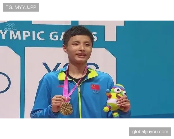 石宇奇训练完直接拎着爱马仕去吃米其林？